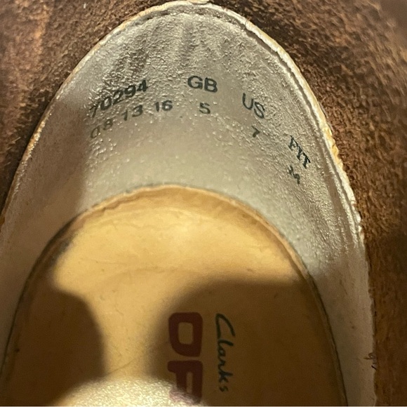 Clarks Brown Desert Chukka Boots with Suede Upper and Crepe Sole. - Picture 10 of 12